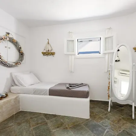 Holiday home Paros 3 Bedrooms Messonette For 6 Persons By Mps